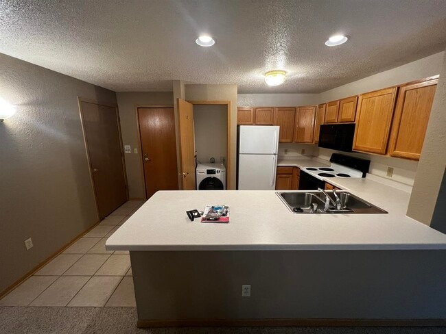 Foto del edificio - 9748 Island Estates Pl