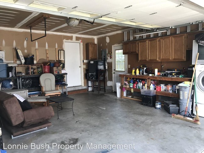 Building Photo - 5 br, 2.5 bath House - 3007 Ramblewoods Ct