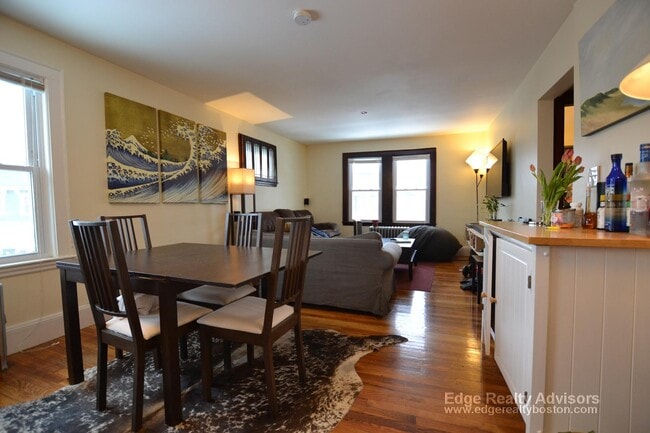 Building Photo - 12 Donnybrook Rd