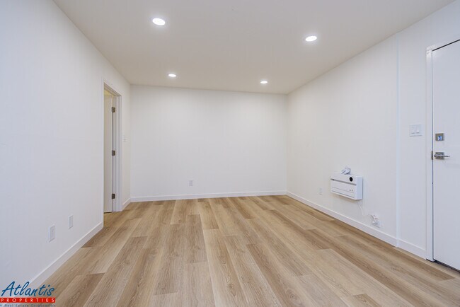 Foto del edificio - 555 S 10th St