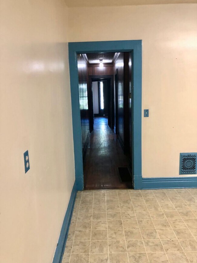 Foto del edificio - 1043 Garvin Pl