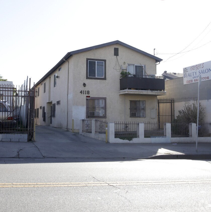 Foto principal - 4118 Melrose Ave
