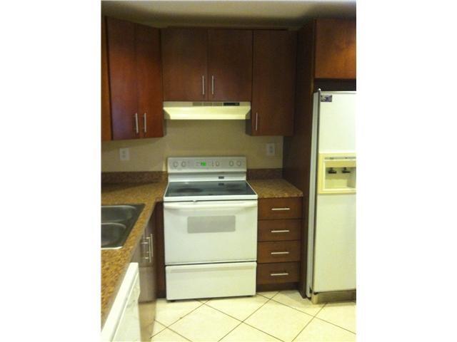 Photo - 3029 Riverside Dr Apartment