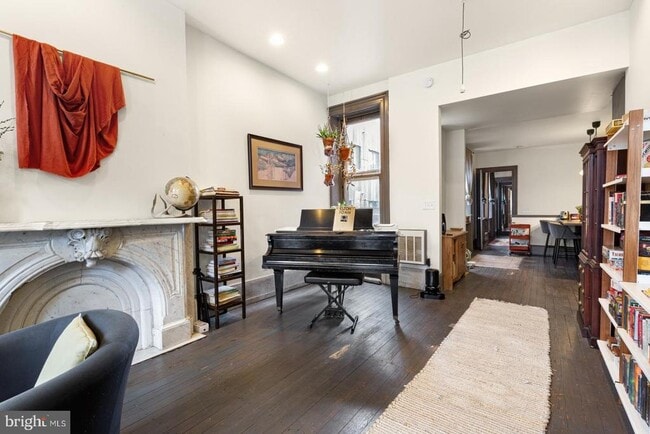 Foto del edificio - 2318 E York St