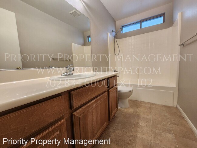 Building Photo - 4 br, 2.5 bath House - 1817 Arrow Stone