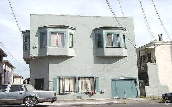 Building Photo - 2696 Havenscourt Blvd