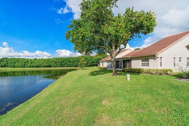 Photo - 7922 Sandy Pointe Dr House