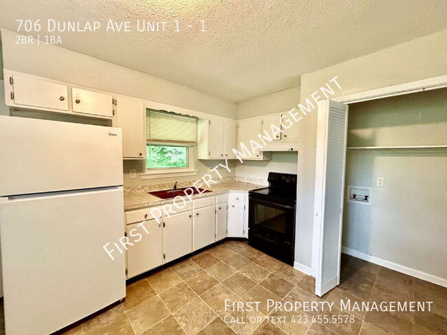 Foto del edificio - 706 Dunlap Ave