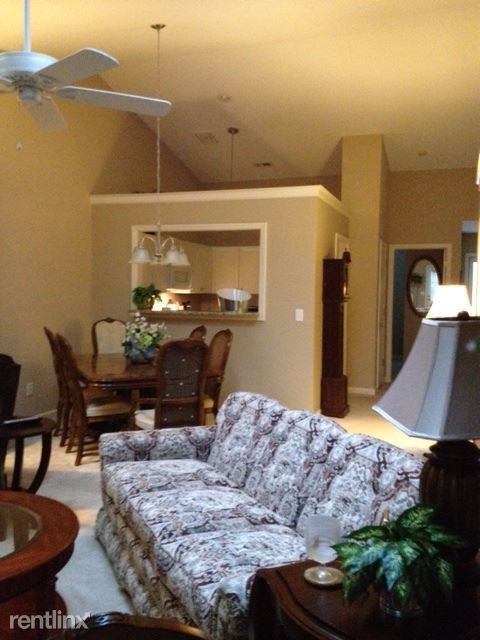 Building Photo - 2 br, 2 bath Townhome - 4305 RiverCrest Ln