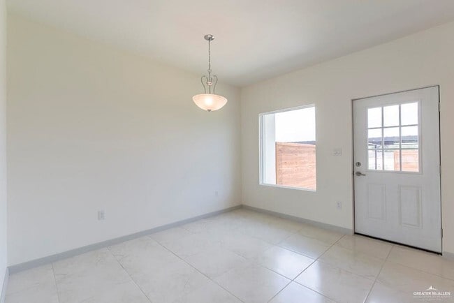 Building Photo - 2312 Harmony Ln