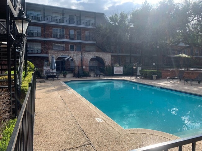 Building Photo - **COMING SOON** Charming Upstairs 1-Bedroo...