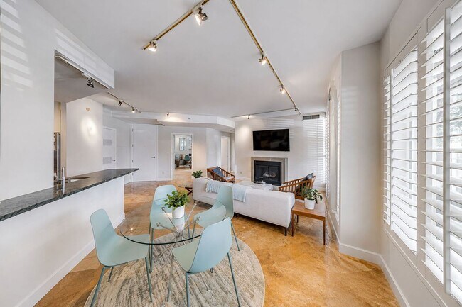Foto del edificio - 1300 13th St NW