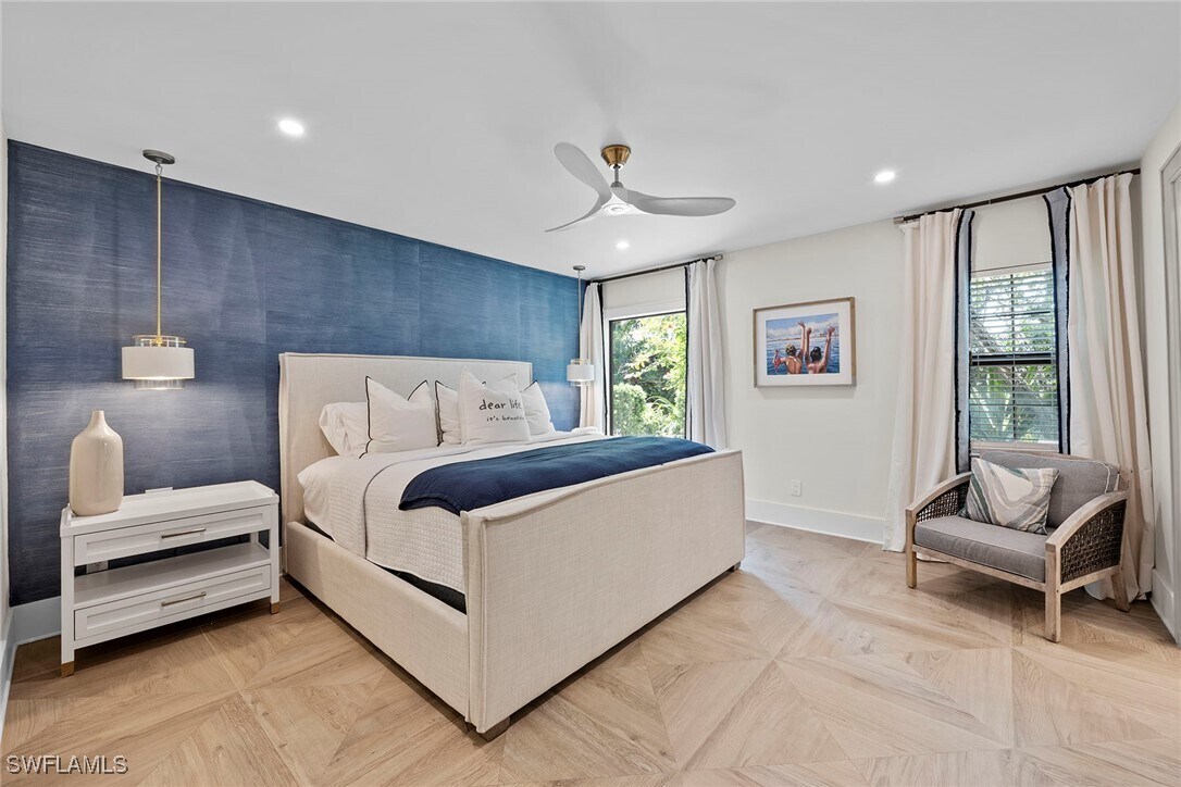 Foto principal - 392 7th Ave S