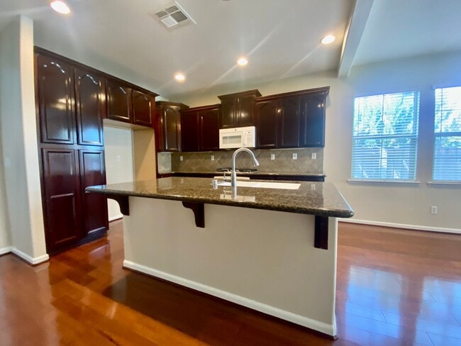 Photo - 3600 Silverwood Rd House