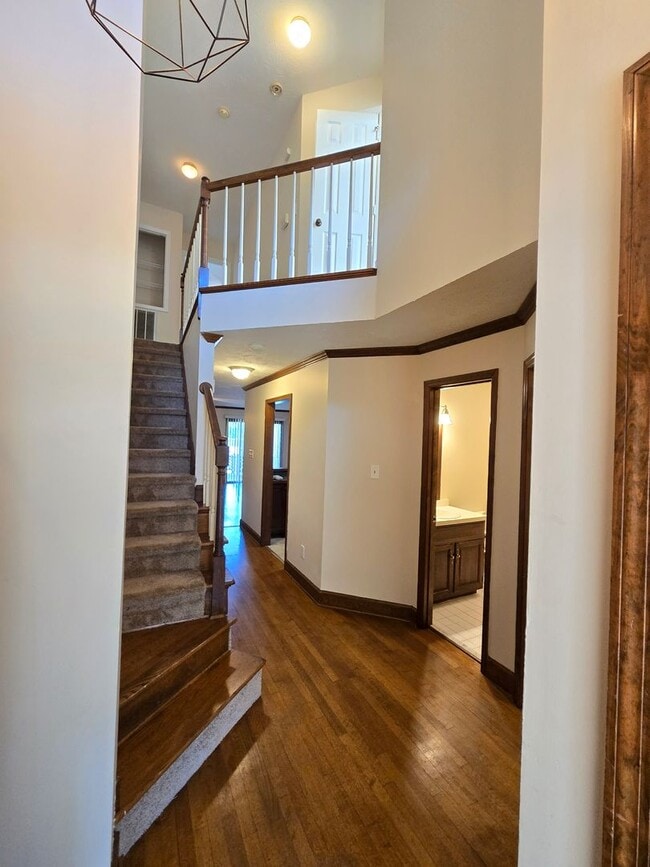Foto del edificio - Spacious Townhouse for Rent!