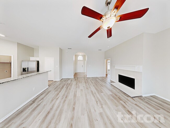 Foto del edificio - 1013 Kingsley Dr