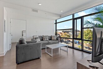 Building Photo - 904 T St NW