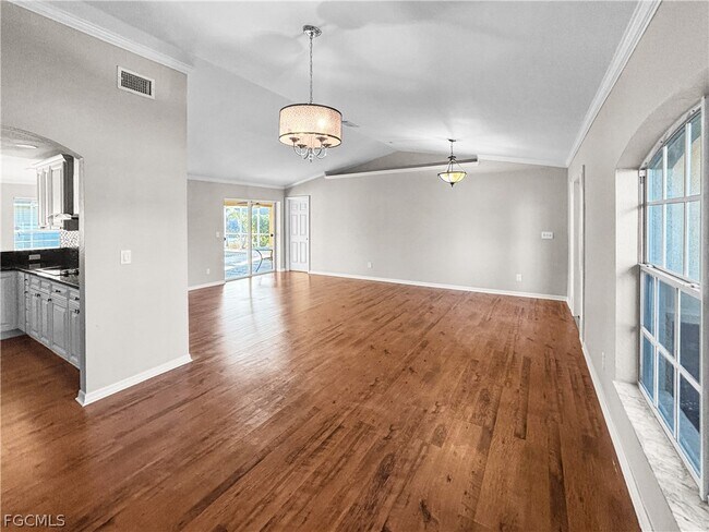 Foto del edificio - 326 SW 29th St