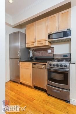Building Photo - 28 3rd Ave
