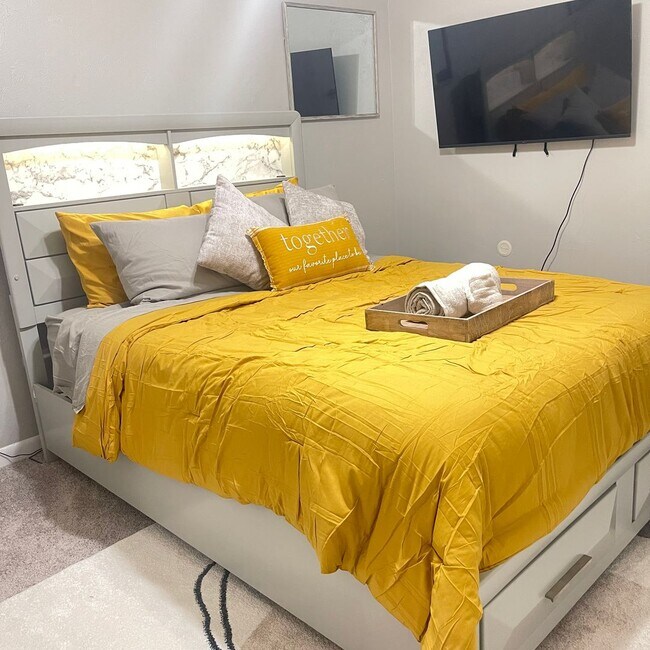 Photo - Spacious 2/2 Partially Furnished Close to FSU, FAMU. Available May 1, 2026. House