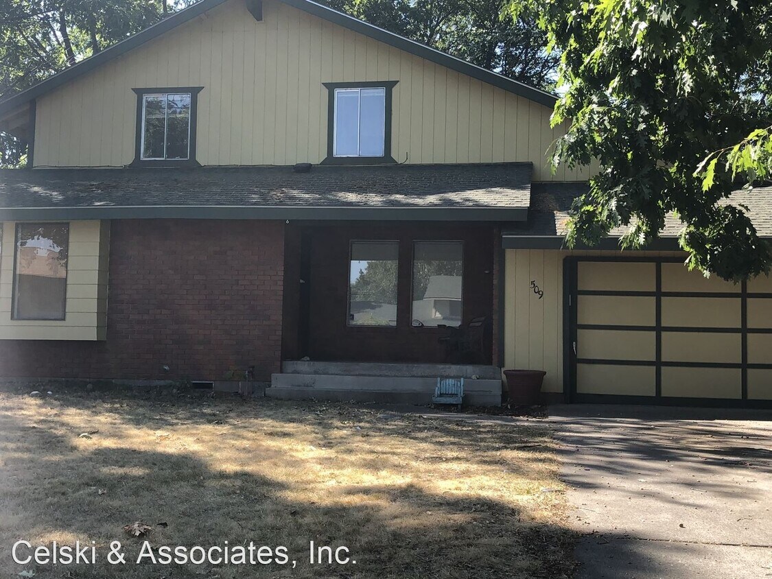 Primary Photo - 4 br, 3 bath House - 509 Wagon Ct.