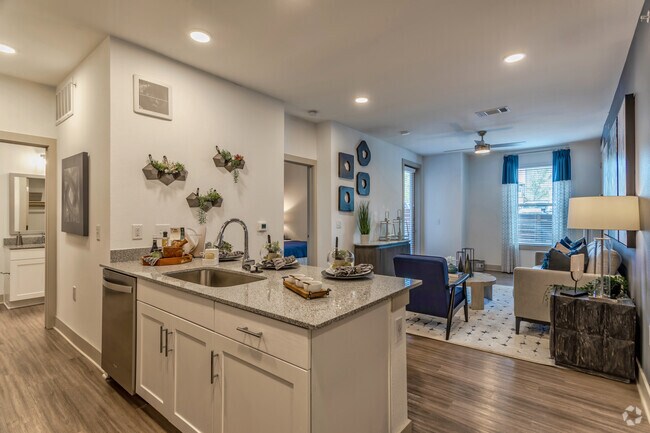 1BR,1BA - 723 SF 1A - Cocina - Century Landing