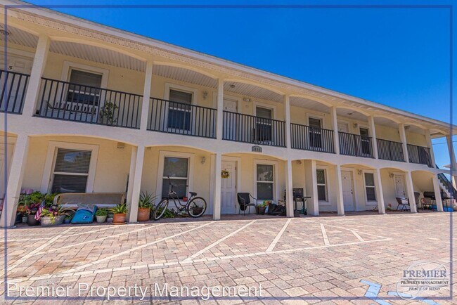 Foto del edificio - 1555 Blue Point Ave