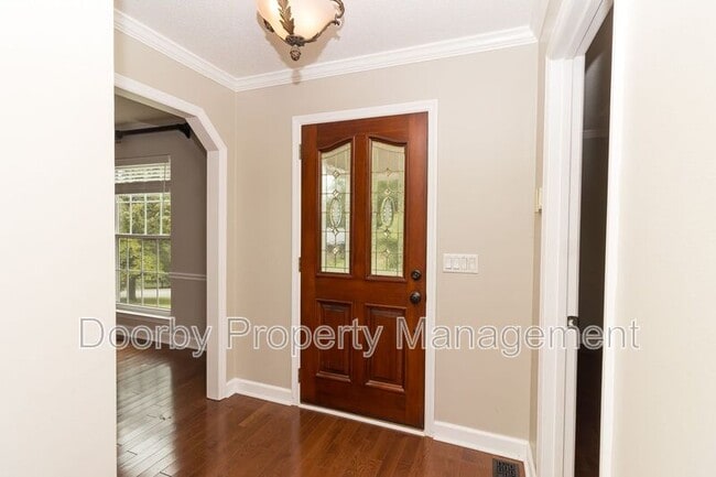 Foto del edificio - 510 Woodrose Ln
