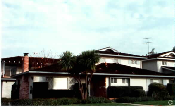 Foto del edificio - 3015 Walgrove Ave