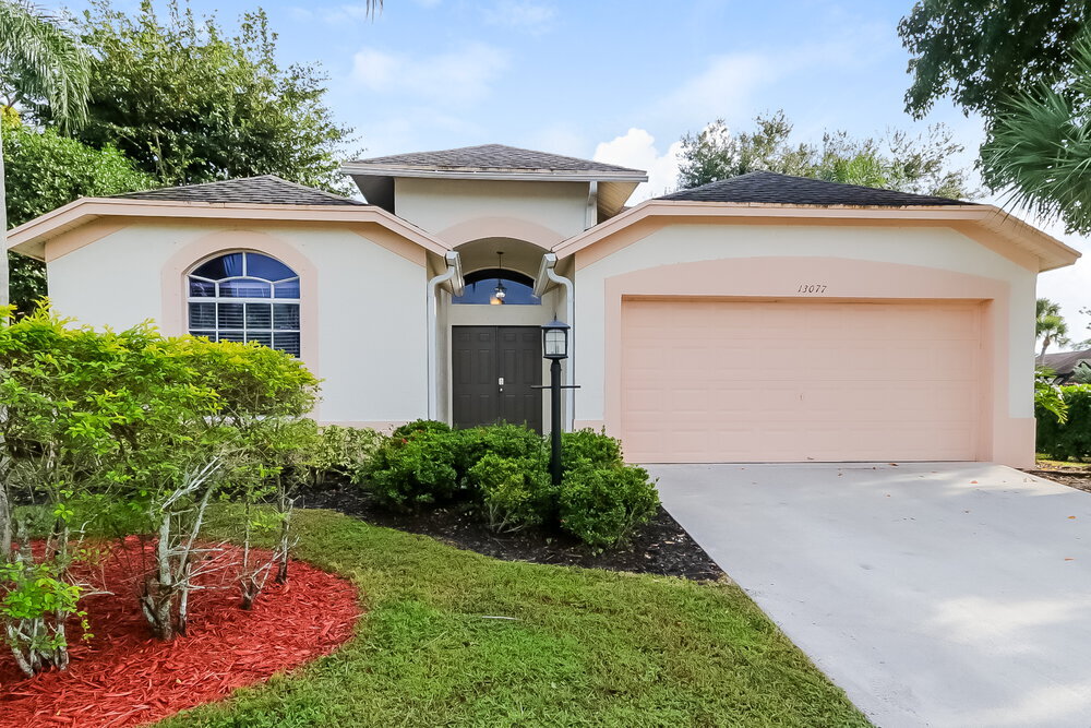 Foto principal - 13077 Meadowbreeze Dr