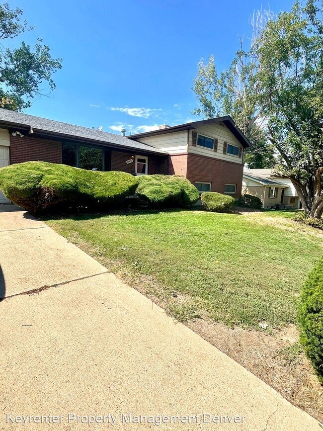 Foto del edificio - 4 br, 2 bath House - 10451 Livingston Drive