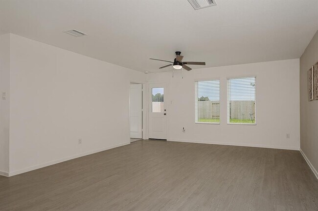 Foto del edificio - 25419 Birch St