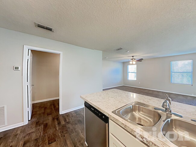 Foto del edificio - 12043 Sea Grove Pl