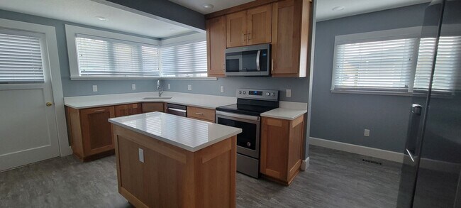Foto del edificio - 825 NE Evans St