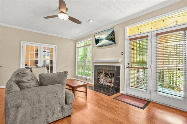 Photo - 539 McGill Park Ave NE Apartment