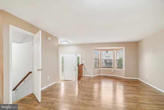 Building Photo - 20170 Bar Harbor Terrace