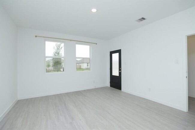 Building Photo - 28502 Prickle Grass Trl
