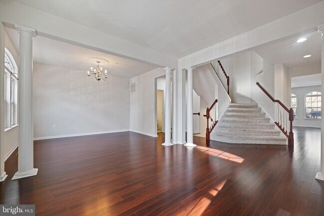 Foto del edificio - 942 Hall Station Dr