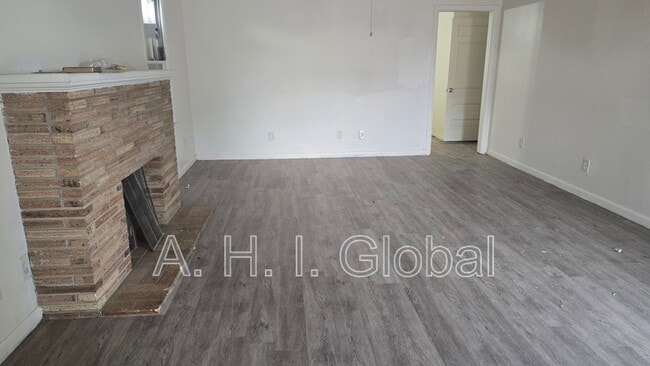 Foto del edificio - 903 N Polk St