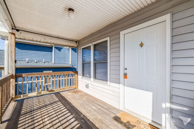 Foto del edificio - Newly-Updated 3-Bedroom Home in West Ashev...