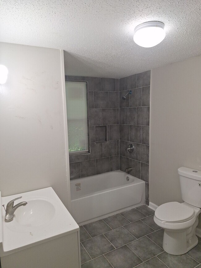 Foto del edificio - 2128 Shannon Ave