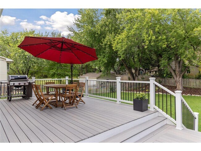 Foto del edificio - 18620 26th Ave N