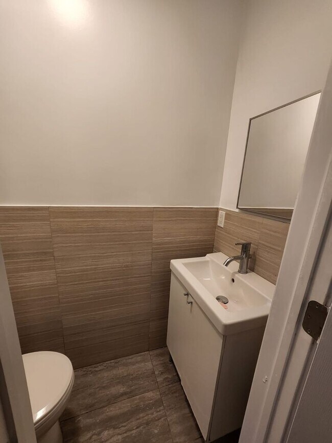 Foto del edificio - Remodeled home - Olney