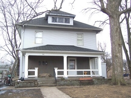 Primary Photo - 1221 N 6th St