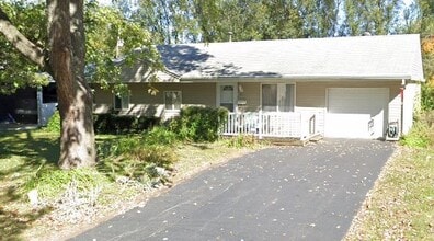 Building Photo - 52 Whippoorwill Dr