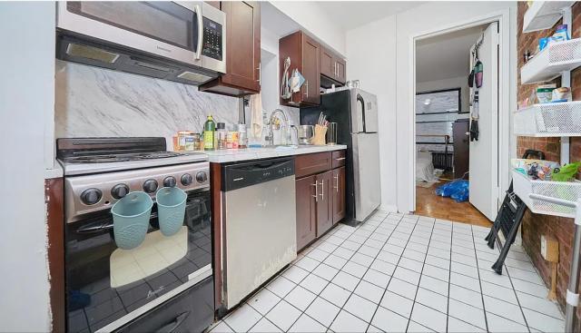 Building Photo - 2 bedroom in New York NY 10036