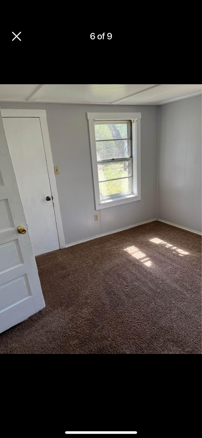 Building Photo - 250 S Dunbar Ln