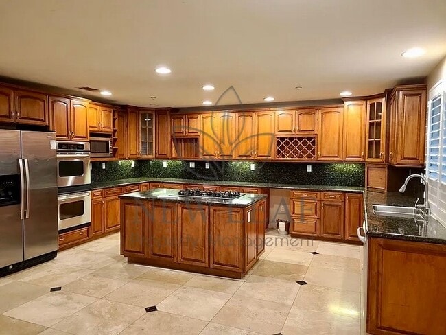 Photo - 49 Terracina Blvd House