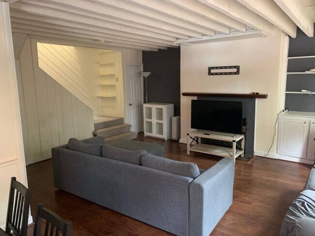 Foto del edificio - 3505 N St NW