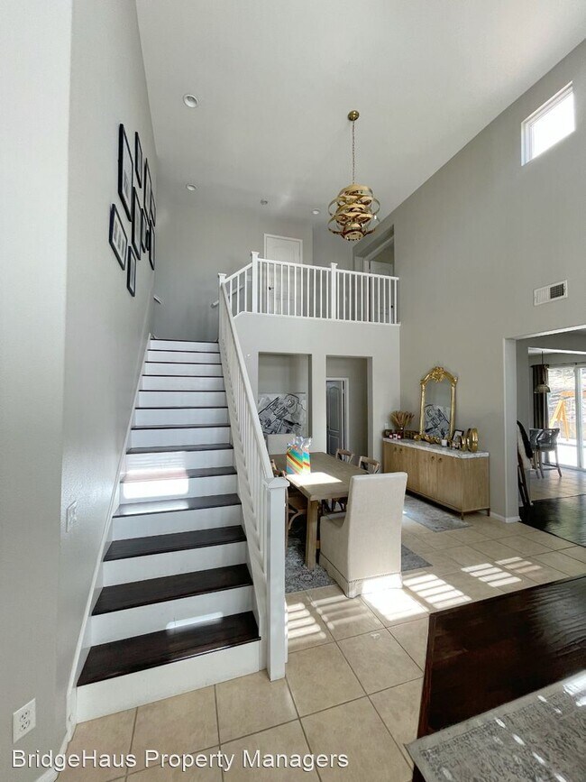 Foto del edificio - 4 br, 3 bath House - 457 Avenida Antonio